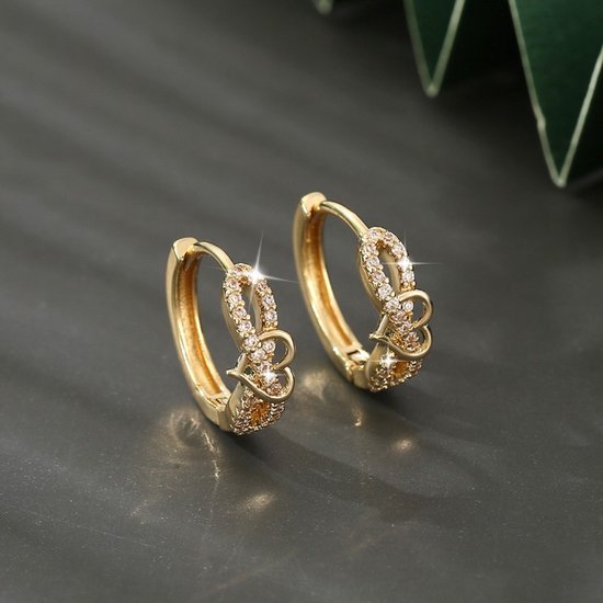 Sjika - Luxe Gouden Hart Oorbellen – Strass Oorringen voor Dames – Chic & Tijdloos Design - Cadeau voor haar