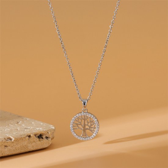 Sjika - Zilveren Levensboom Ketting met Zirkonia – Ronde Hanger – Elegant & Tijdloos – Cadeau voor Haar
