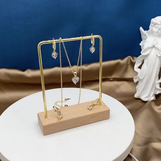 Sjika - Gouden Sieradenset Dames – Ketting & Oorbellen Hartje met Zirkonia – Gold Plated – Luxe Cadeau Set - Cadeau voor haar