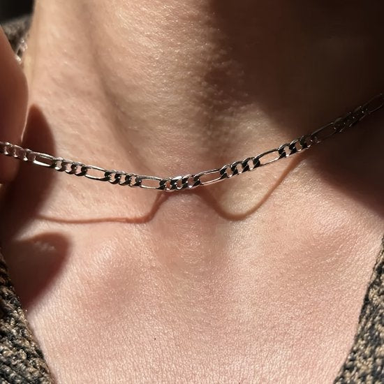 Sjika - Zilverkleurige Heren Ketting – Figaro Chain – Stijlvolle Mannen Halsketting – Luxe Afwerking - Cadeau voor hem