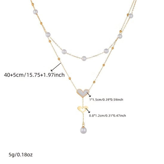 Sjika - Gold plated ketting met dubbele hart hanger & parels – Luxe damesketting – Elegant & romantisch design – Perfect cadeau voor haar