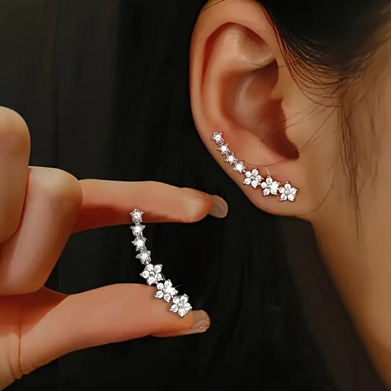Sjika - Zilveren Ear Climbers Oorbellen – Oor Crawler met Zirkonia – Dames Oorbellen Zilver – Minimalistisch & Elegant – Set van 2 - Cadeau voor haar