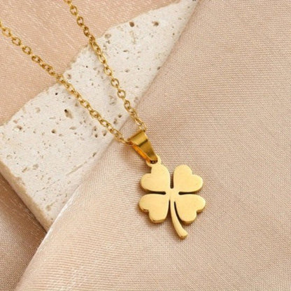 Sjika - Gold Plated Klavertje Vier Ketting – Geluks Hanger – Dames Sieraad – Cadeau Idee