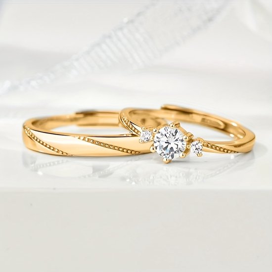 Sjika - Relatie Ringen Set – 2-delig – Goudkleurig – Zirkonia – Verstelbaar – Trouwringen / Verlovingsringen / Vriendschapsringen – Voor Koppels - Cadeau