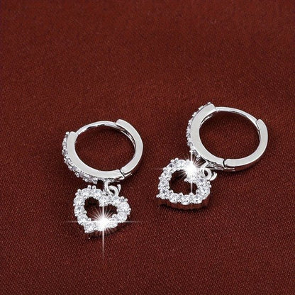 Sjika - Zilveren Oorbellen Dames – Hartjes Oorbellen met Zirkonia – Oorbellen met Hanger – Luxe Sieraad – Cadeau voor Haar