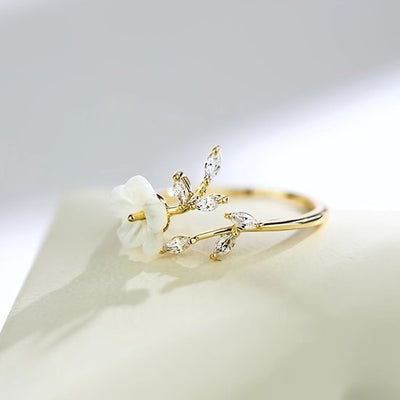 Sjika - Gouden Bloemen Ring Dames – Verstelbare Ring met Bloem & Zirkonia – Elegante Open Ring – Gold Plated - Cadeau voor haar