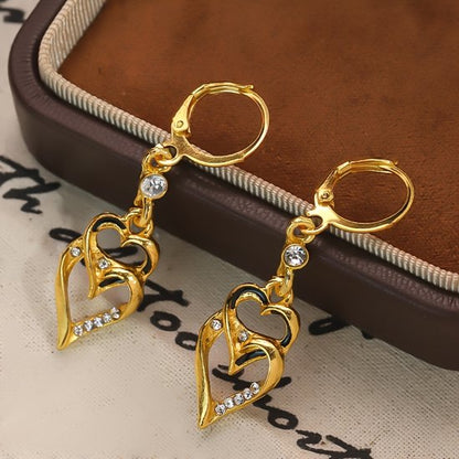 Sjika - Luxe Gouden Hart Oorringen – Verfijnde Dangle Earrings met Strass – Perfect Cadeau voor Haar
