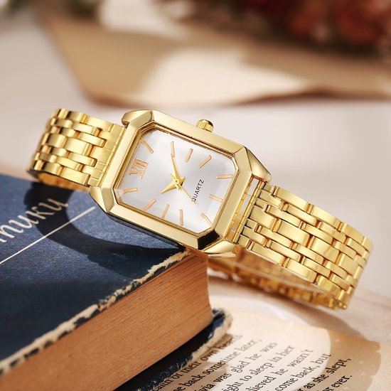 Sjika - Dameshorloge & Armband Set – 18K Gold Plated – Modieus, Elegant - Cadeau voor haar