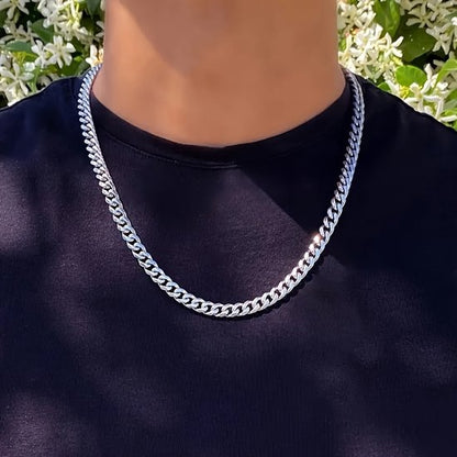 Sjika - Zilverkleurige heren ketting – Cuban schakel – 6 mm breed – Stoere heren ketting – Tijdloos & duurzaam design - Cadeau voor hem