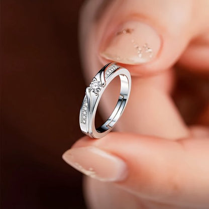 Sjika - Unisex Ring met Kristal - One Size – Zilverkleurige Koppelring – Vriendschapsring & Trouwring – Tijdloos Design