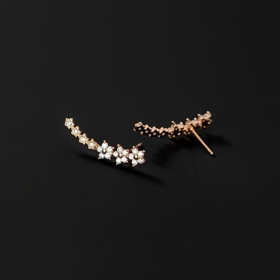 Sjika - Gouden Oorbellen met Kristallen Bloemen – Luxe Dames Sieraad - Cadeau