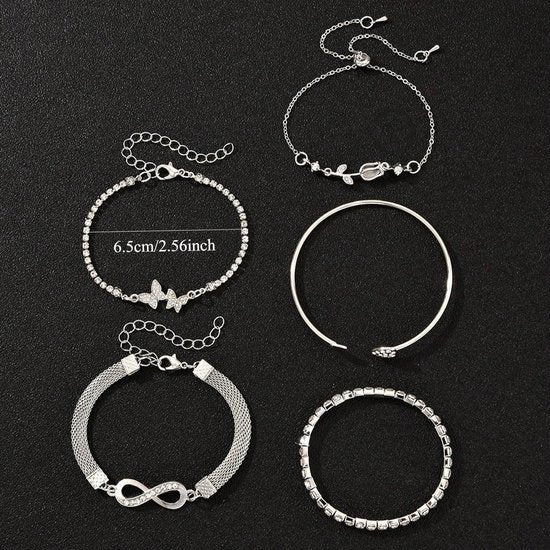 Sjika - 4 Delige Dames Armband Set Zilverkleurig – Infinity, Hart & Vlinder Armbanden – Strass Tennis Armband – Trendy Sieraden Set voor Dames - Cadeau voor haar