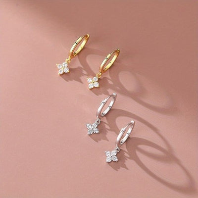 Sjika - Goudkleurige Oorringen met Kristal Bloem – Dames Oorbellen – Elegant & Luxe – Anti-Allergisch - Cadeau voor haar