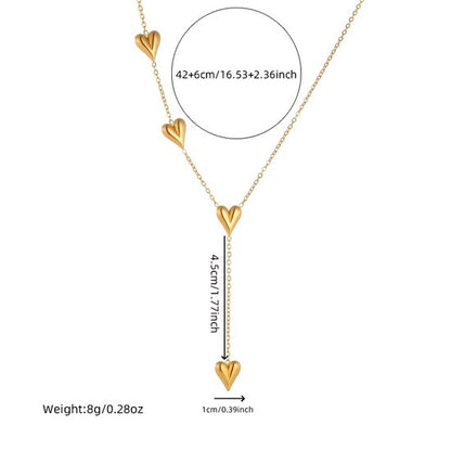 Sjika - Gold plated ketting met 3 hart hangers – Luxe Y-vormige damesketting – Elegant & tijdloos design – Perfect cadeau voor haar