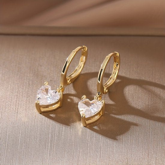 Sjika - Gouden Sieradenset Dames – Ketting & Oorbellen Hartje met Zirkonia – Gold Plated – Luxe Cadeau Set - Cadeau voor haar