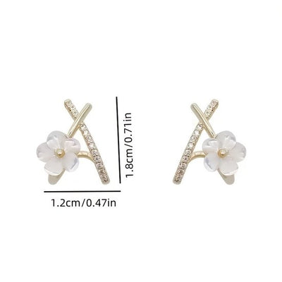 Sjika - Dames Oorbellen Bloem Goudkleurig – Elegante Bloem Oorknopjes met Kristallen – Trendy Oorbellen Dames – Cadeau voor Haar