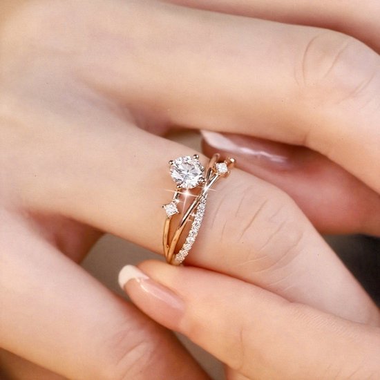 Sjika - Roségouden Ring Dames met Zirkonia – Verstelbare Ring – Verlovingsring Look – Luxe Sieraad Cadeau