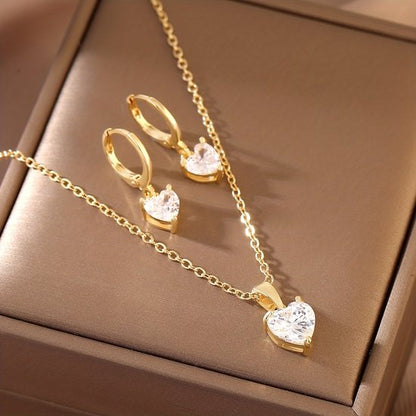 Sjika - Gouden Sieradenset Dames – Ketting & Oorbellen Hartje met Zirkonia – Gold Plated – Luxe Cadeau Set - Cadeau voor haar