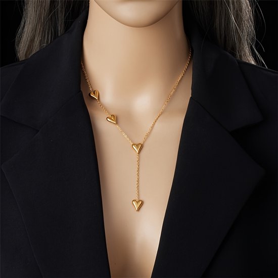 Sjika - Gold plated ketting met 3 hart hangers – Luxe Y-vormige damesketting – Elegant & tijdloos design – Perfect cadeau voor haar