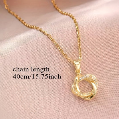 Sjika - Gold plated ketting met verstrengelde cirkel hanger – Luxe damesketting met zirkonia – Tijdloos & elegant design – Perfect cadeau voor haar
