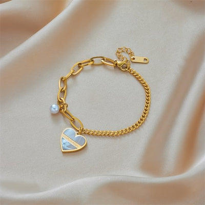 Sjika - Gouden Armband met Hart Hanger & Parel – Liefdes Armband – Verstelbaar – Luxe Dames Sieraad