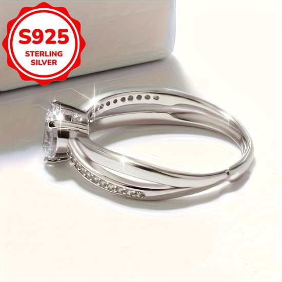 Sjika - Zilveren Ring voor Dames – One Size - Klassieke Zirkonia Verlovingsring – Tijdloos & Luxe - Cadeau voor haar